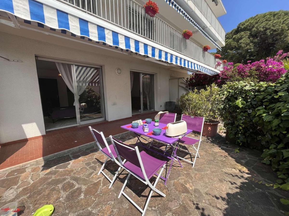 Fréjus, 2 Pièces, 4 Personnes - Fr-1-226a-58